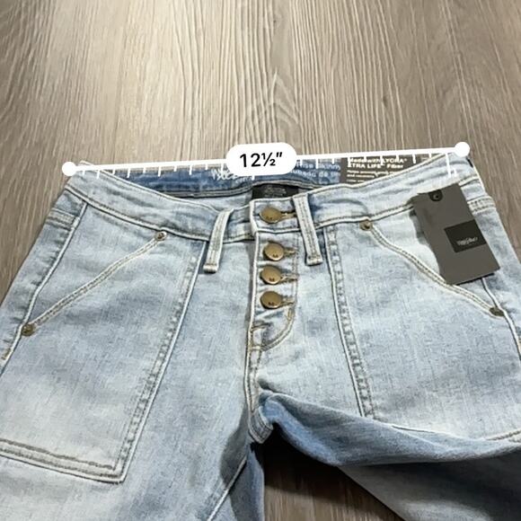 Mossimo Mid Rise Light Wash Skinny Button Front Jeans Size 00 s - Picture 7 of 9